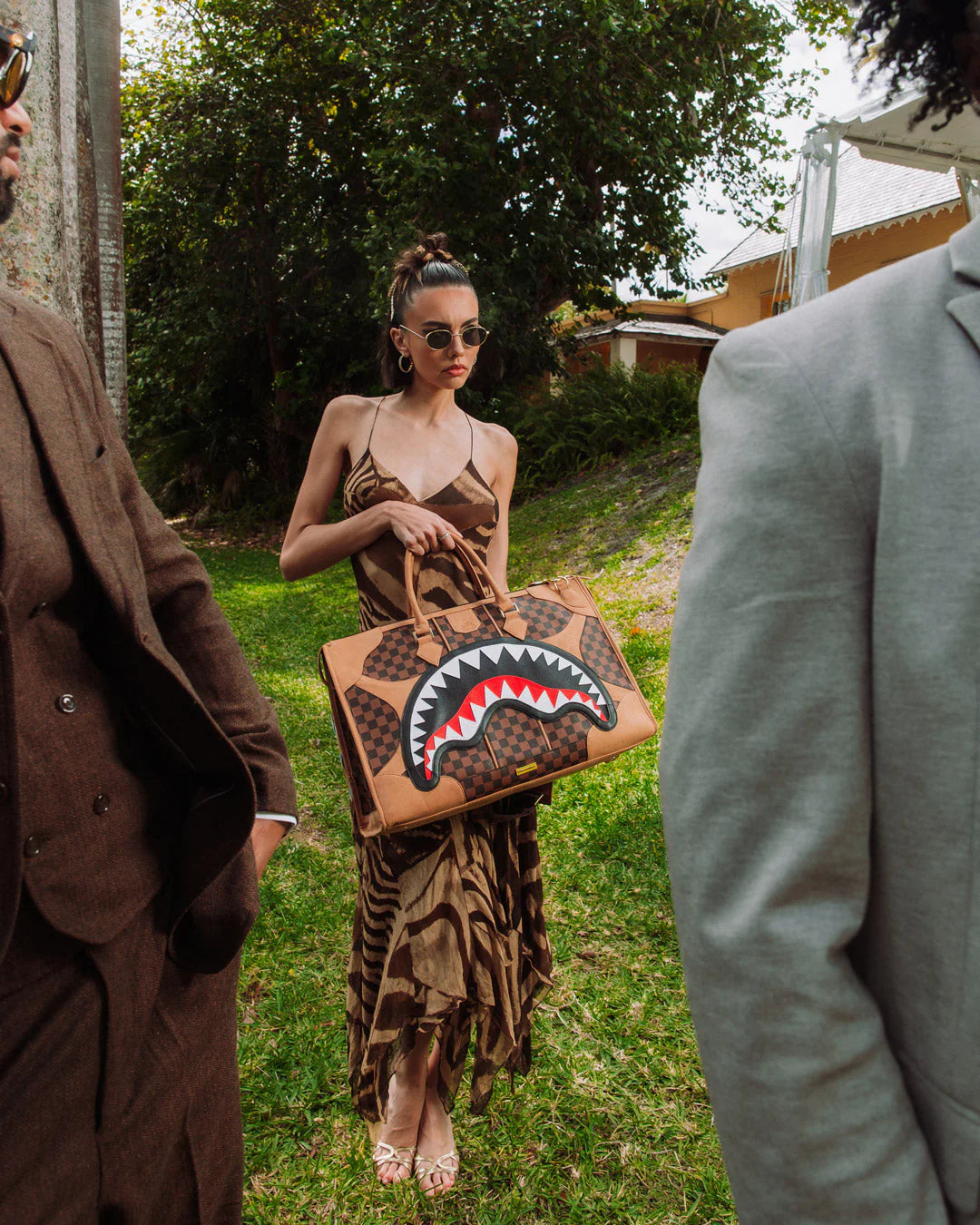 Sprayground - Hennyville Piramide Duffle Tas