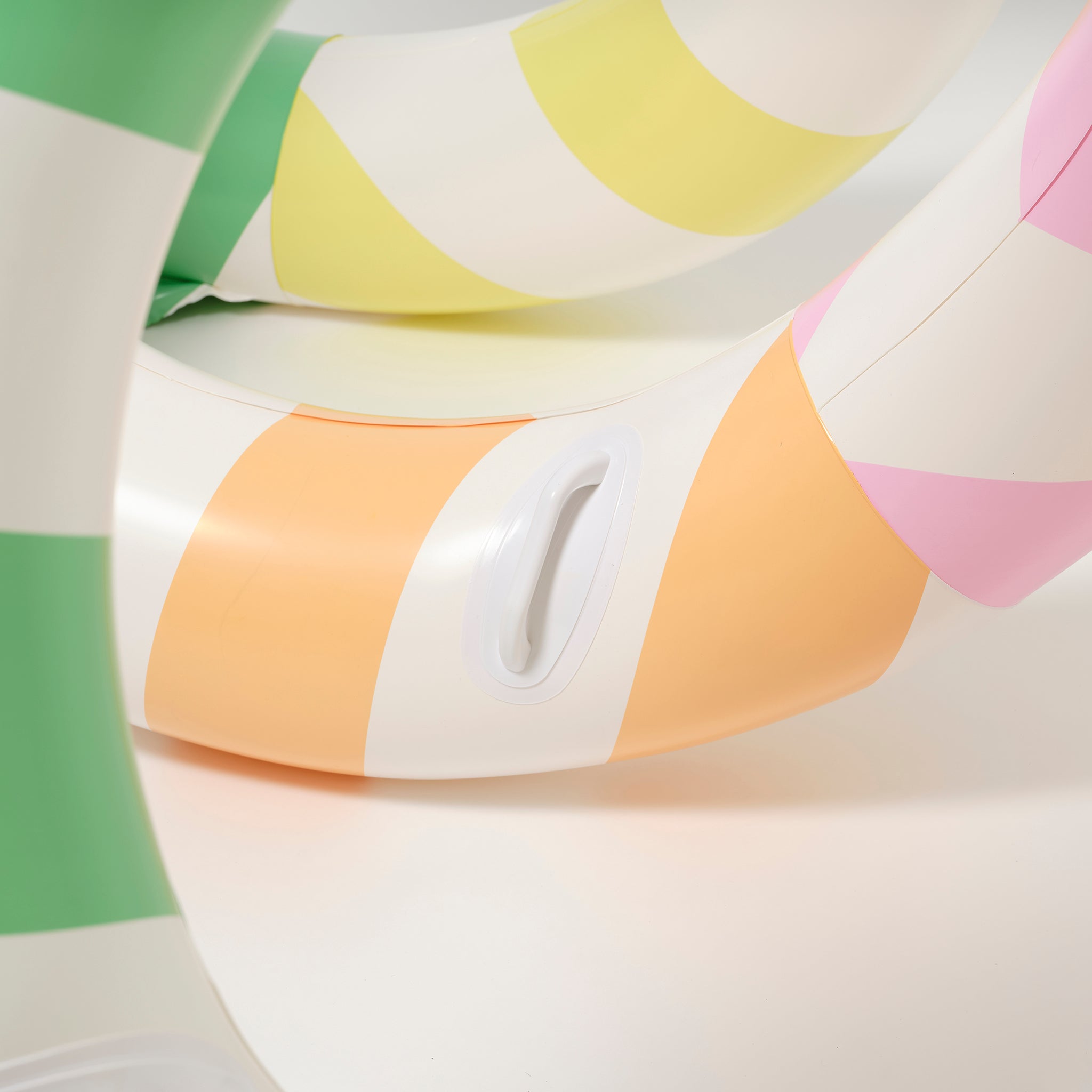 Sunnylife - Reuze Slang Opblaasbaar Zwembadplezier en Bed