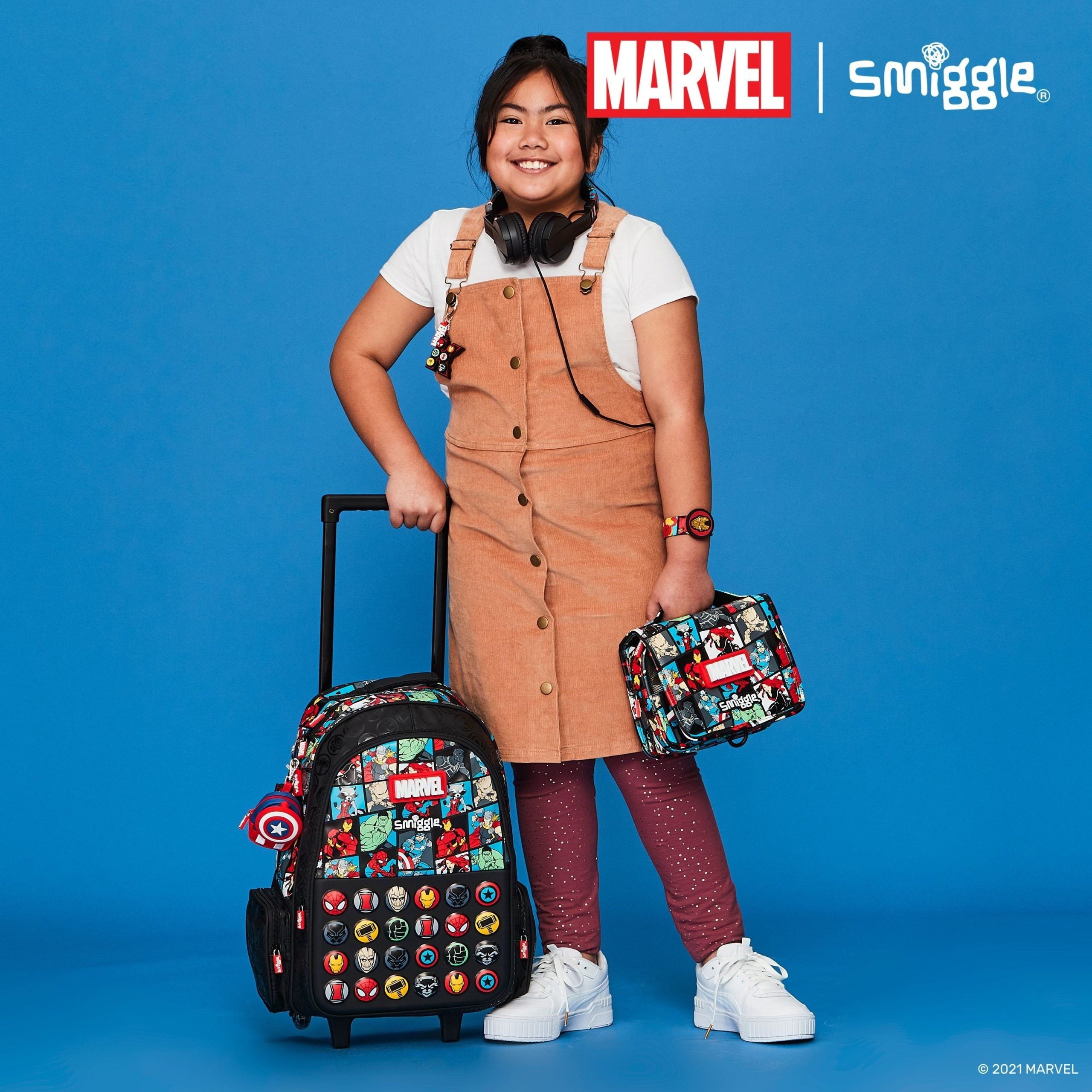 Smiggle - Marvel Çekçekli Işıklı Tekerlekli Çanta-Dinossi