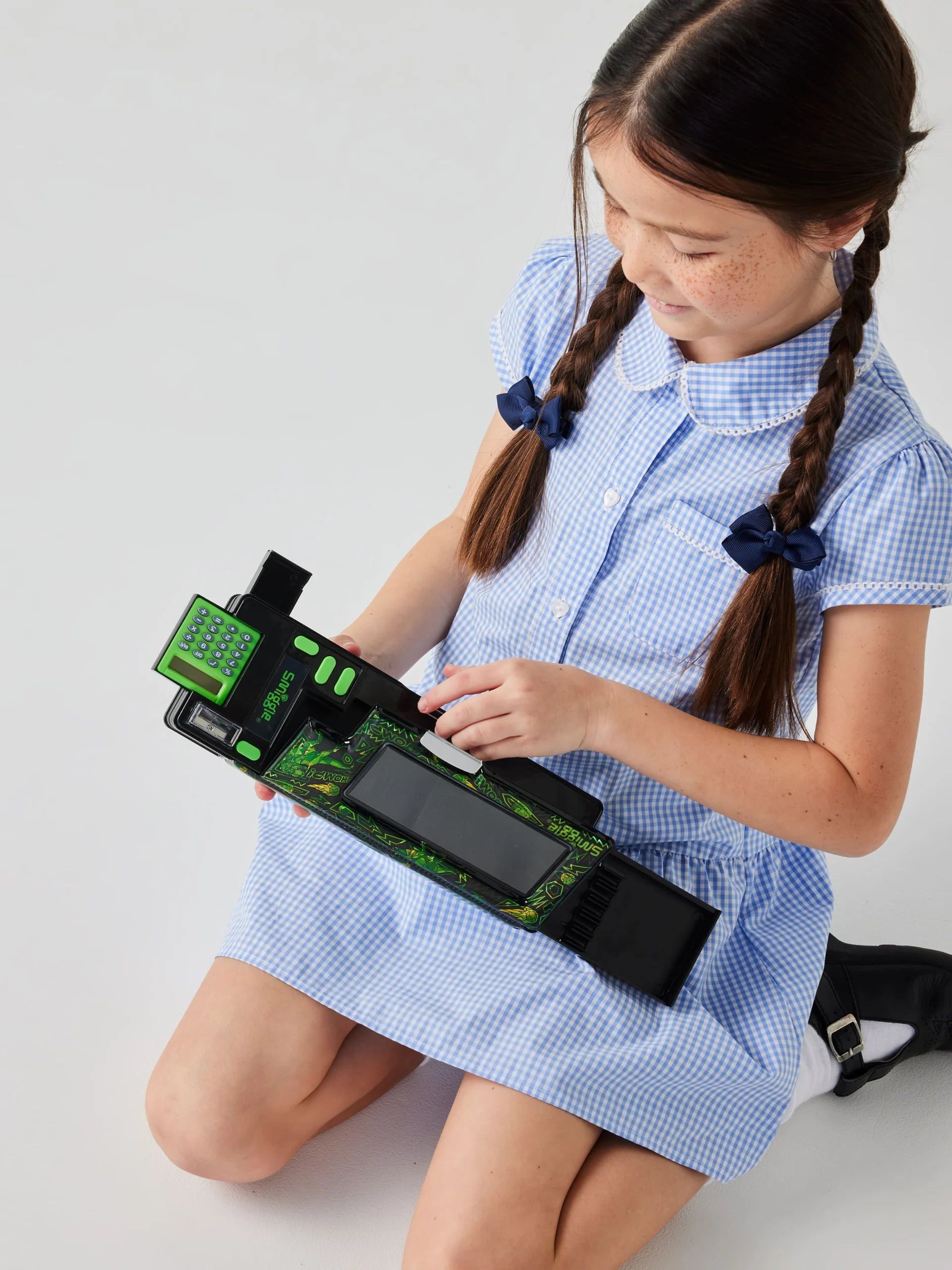 Smiggle - Wild Side Hesap Makineli Poput Otomatik Kalem Kutusu-Dinossi