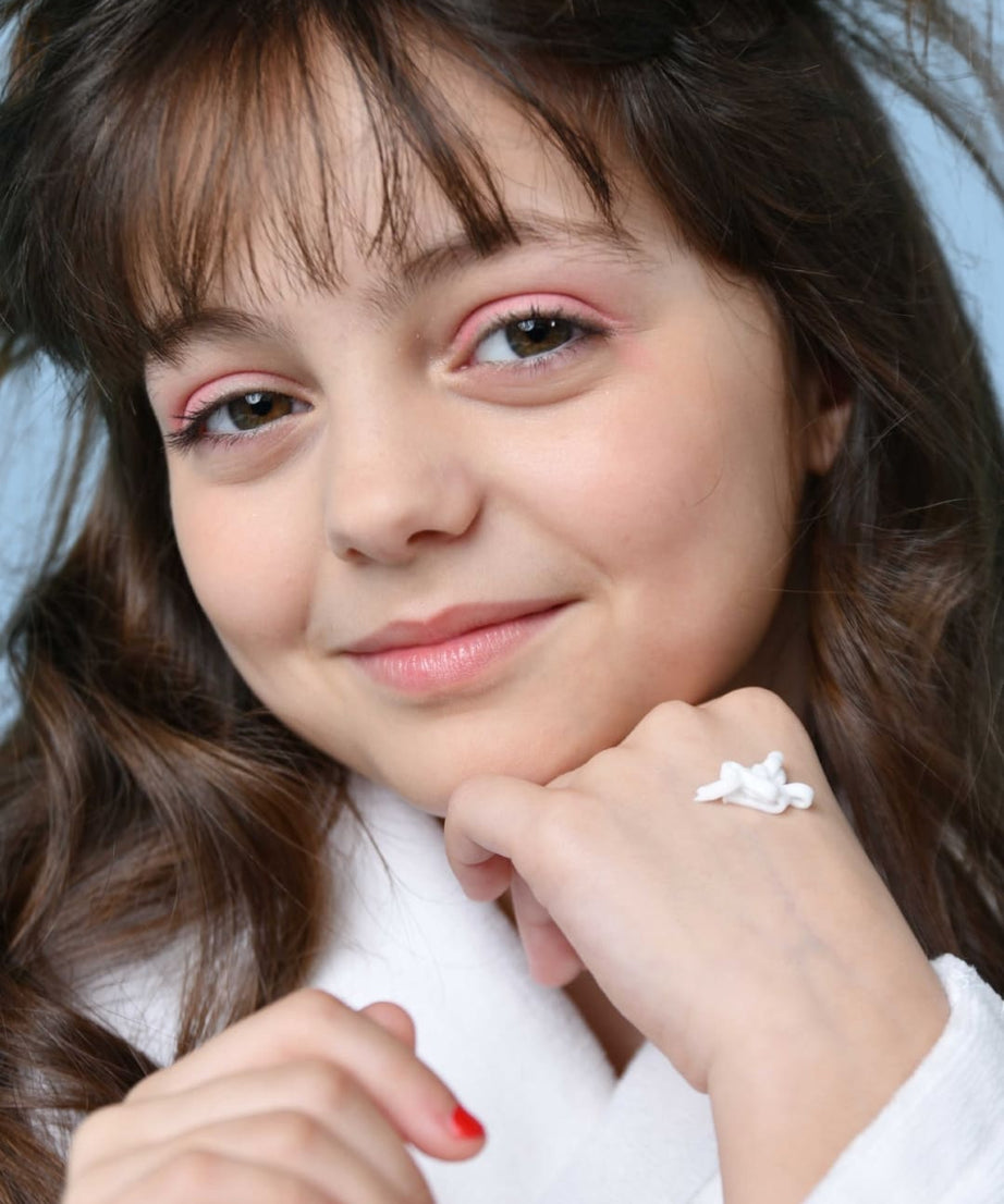 Lav Kids - Gezichts- en lichaamscrème met vochtinbrengende werking voor kinderen met een gevoelige huid