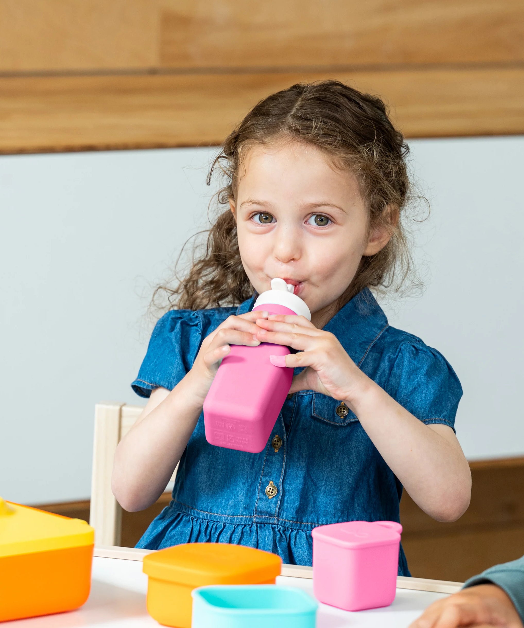 Omiebox - OmieBottle BPA-vrije siliconen drinkfles roze