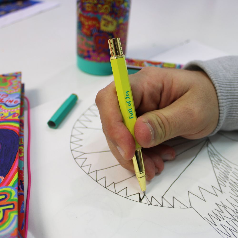 Portico Designs - Arthouse Unlimited Vrolijke Gevulde Doos Balpen