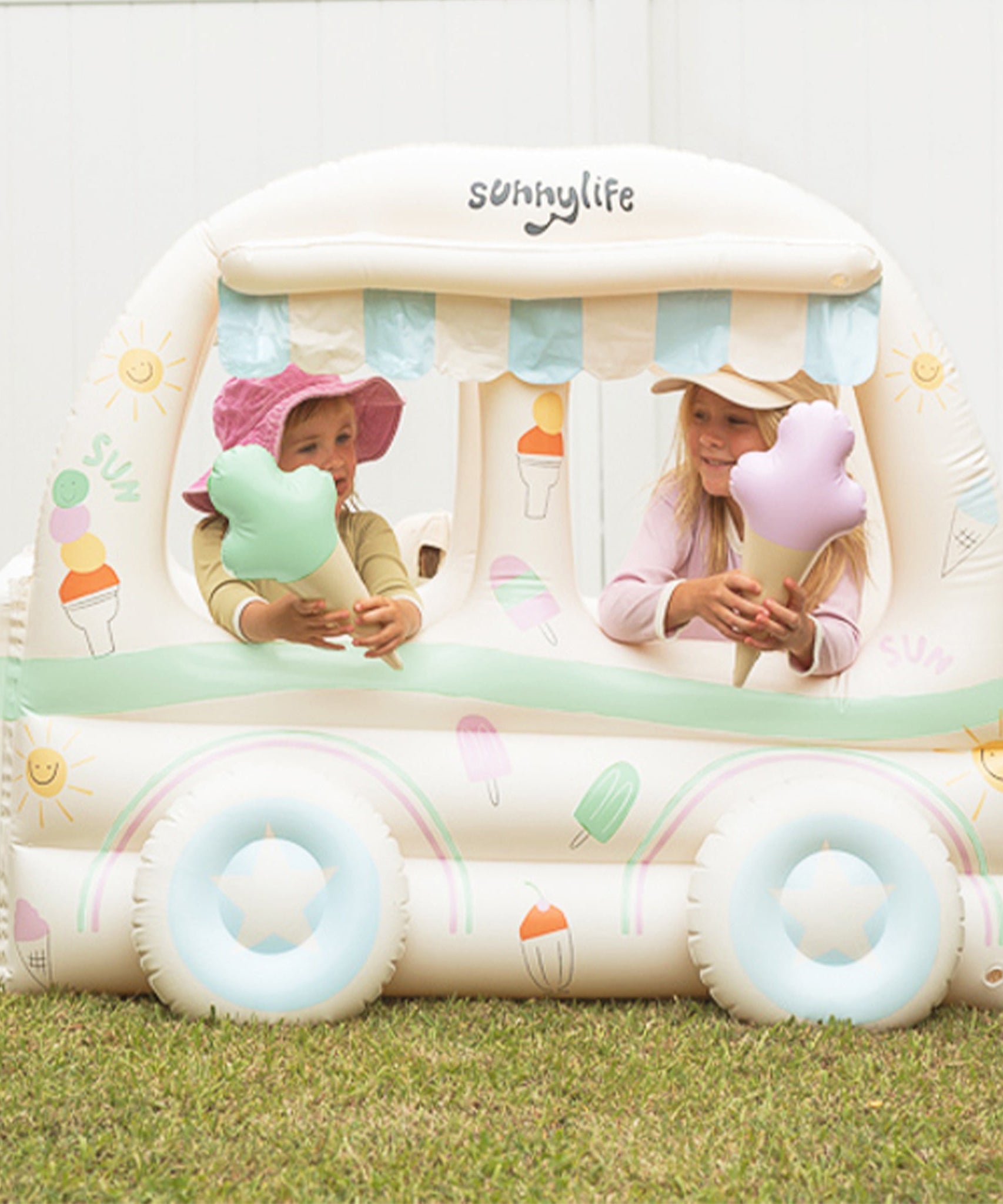 Sunnylife - Kinderen Strand en Tuin Opblaasbare IJscoman Speelset